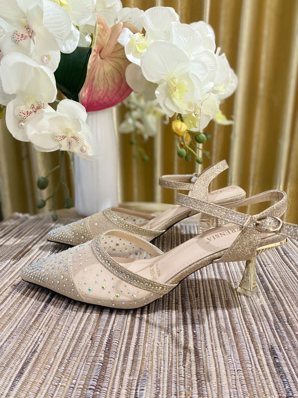 Heels LWRN 23 Gold Bink