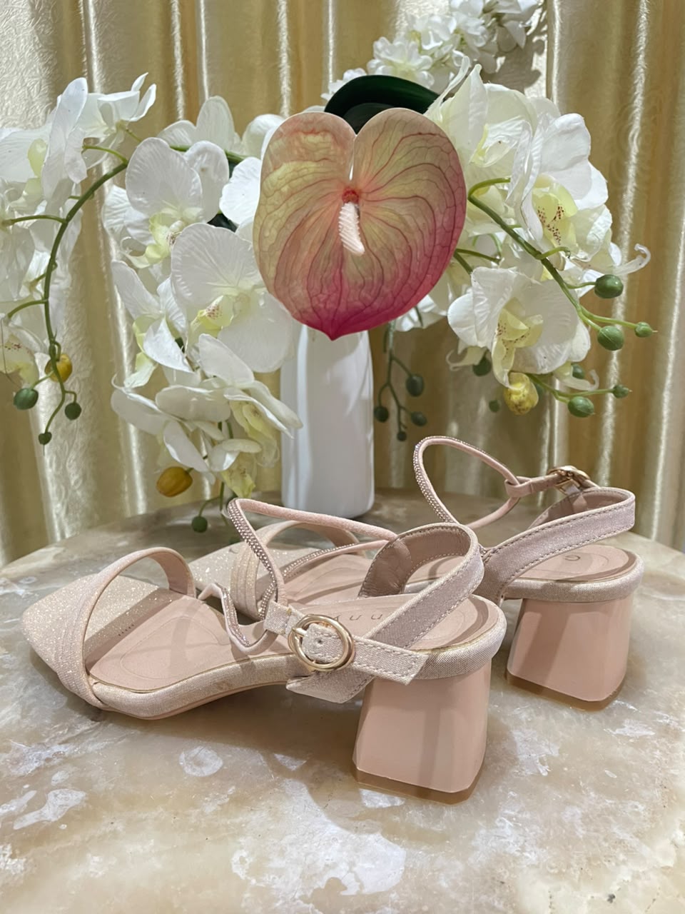 Heels GN43 gold open toe
