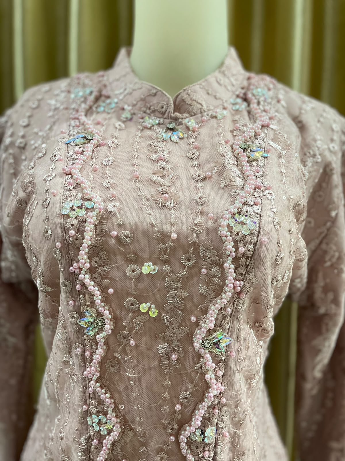 Kebaya Brokat Pink Payet Standar v2