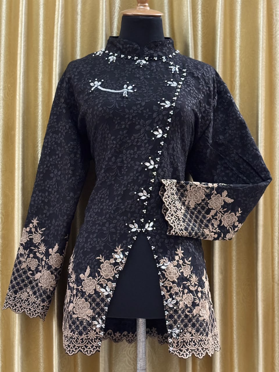 Kebaya Janggan Payet Bordir Hitam