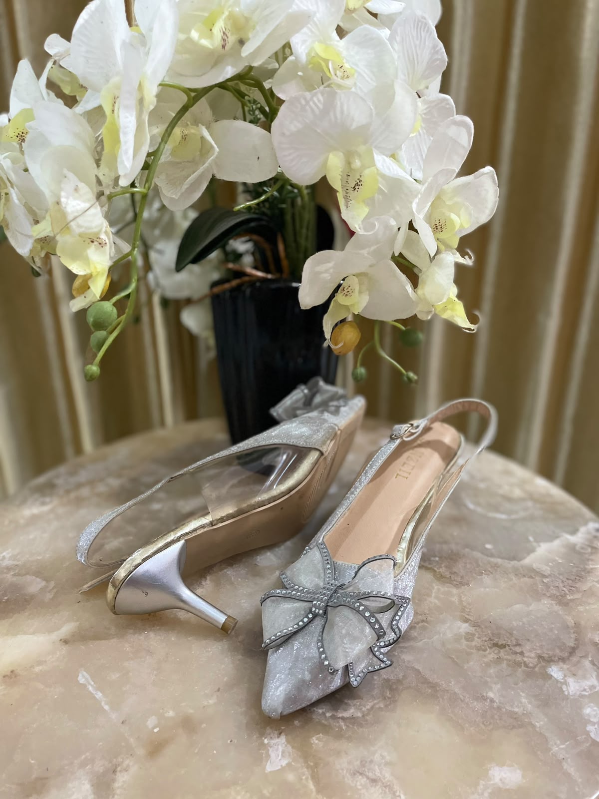 Heels SNZ Silver Pita