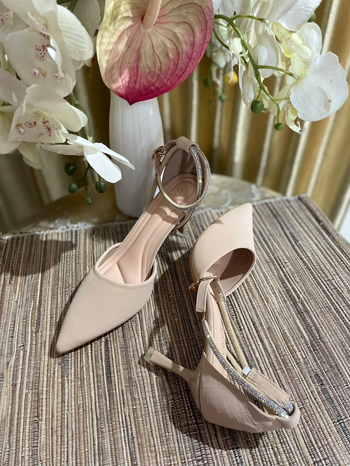 Heels GN52 Walnut