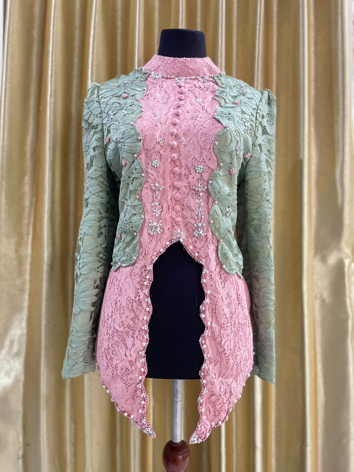 Kebaya Mix Hijau-Pink Premium
