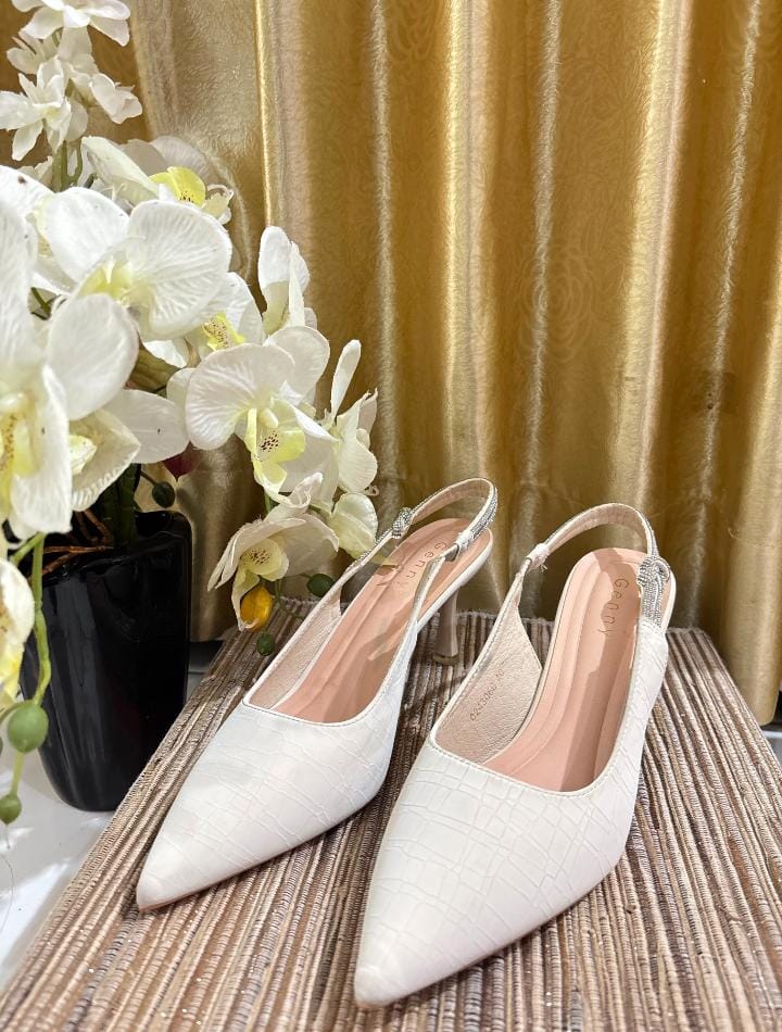 Heels GN15 BW